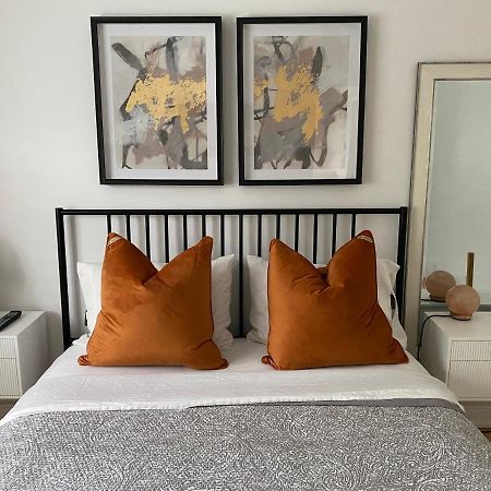 Clearbrooke Gem- Bright Private Bedroom Close To Yyz Toronto Zewnętrze zdjęcie