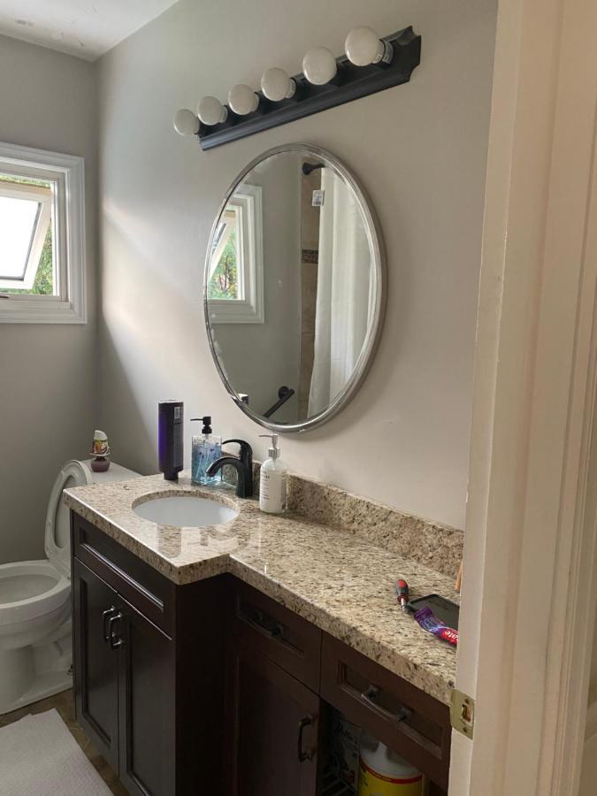 Clearbrooke Gem- Bright Private Bedroom Close To Yyz Toronto Zewnętrze zdjęcie