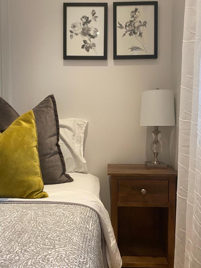 Clearbrooke Gem- Bright Private Bedroom Close To Yyz Toronto Zewnętrze zdjęcie
